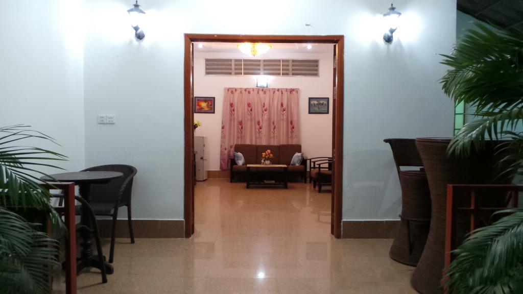 Reaksmey Meanrith Guesthouse And Residence Sihanoukville Ruang foto